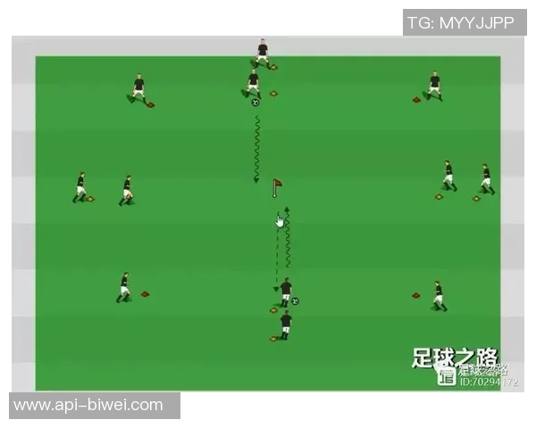 足球主裁判跑位技巧解析与实战应用探讨